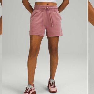 Soft Ambitions High Rise Short 4"